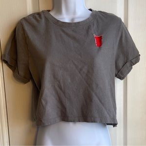 Crop top American flag w: solo cups on back & red solo on front, great cond, med